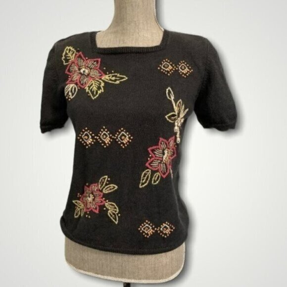 ALFRED Dunner Brown Embroider Floral Knit Short Sleeve Sweater - Picture 2 of 10